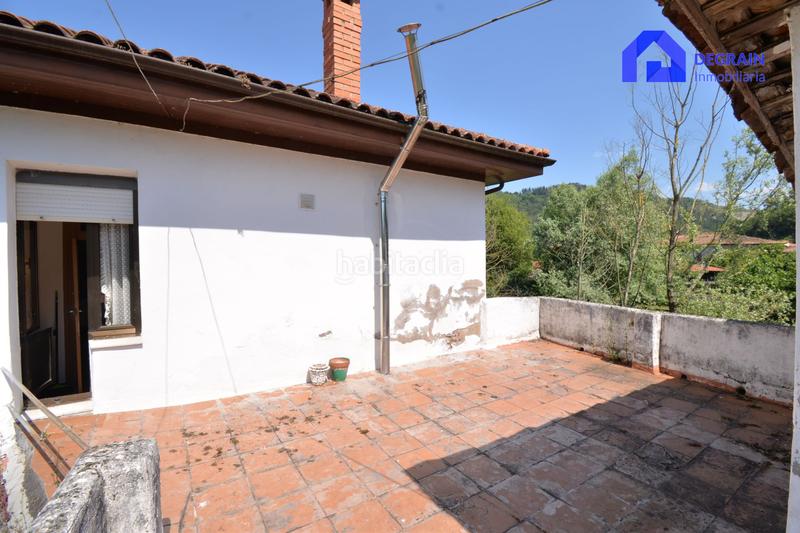 Foto 5d7e189f-81c1-42c5-b269-3bf3b99d377b. Haus mit heizung parking in Salas