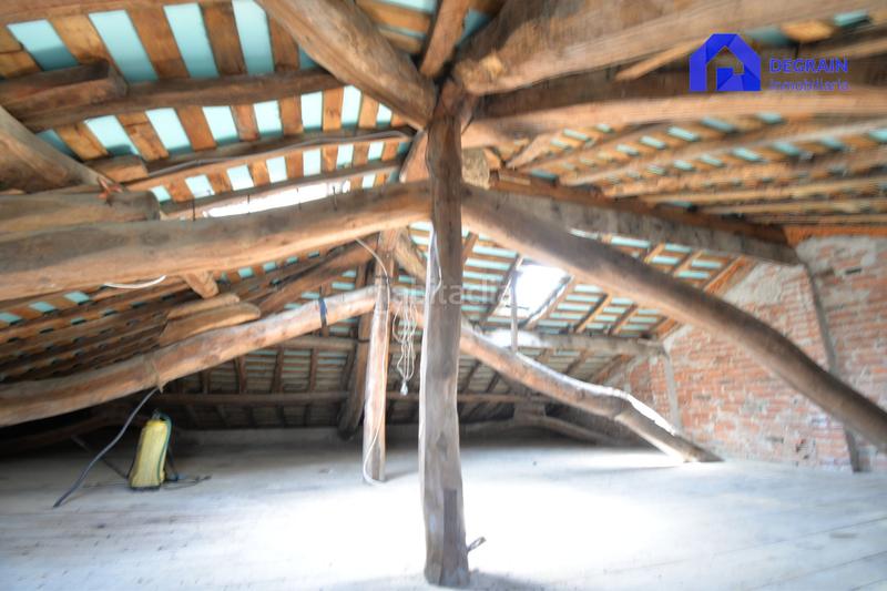 Foto 7663d8c7-25de-44be-8431-00edbf3a051f. Haus mit heizung parking in Salas