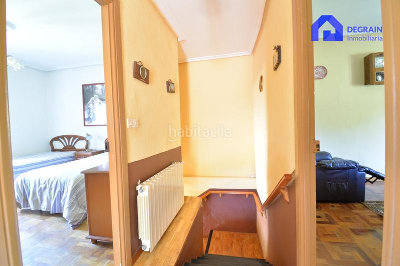 Foto 7d629f60-d08b-4e20-88b2-17f3873663f4. Haus mit heizung parking in Salas