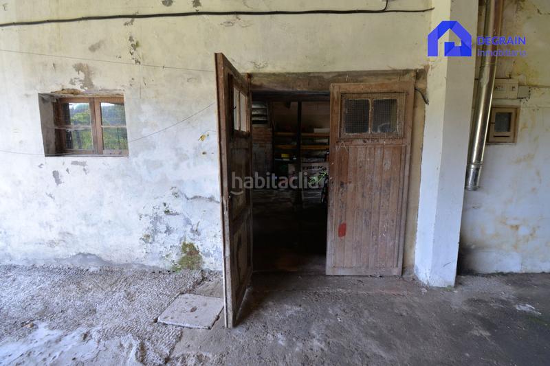 Foto c5c908d8-2bb5-46f2-bd72-161333338ba1. Haus mit heizung parking in Salas