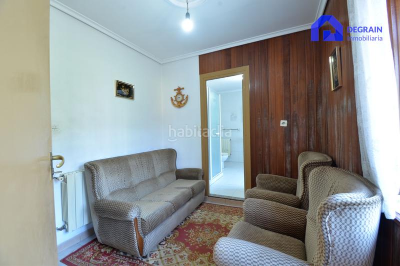 Foto edf42df3-907b-43f1-8a25-2723bee23b2c. Haus mit heizung parking in Salas