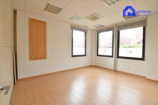 Rent Office space  Oviedo - calle purita de la riva. Oficina en alquiler en la calle purita de la riva