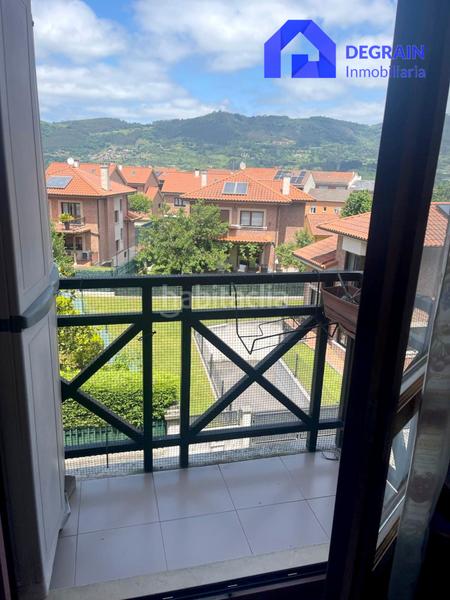 Foto eed3113c-985b-46e3-84e1-d4b846fc14e4. Alquiler piso alquiler piso amueblado zona buenavista solo estudiantes con terraza en Oviedo