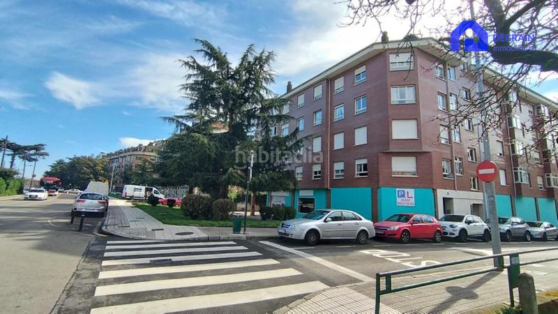 Foto d8a9b758-195b-4891-834b-e0565f3c983a. Location local commercial dans Huca - La Cadellada Oviedo