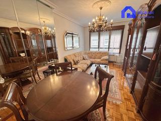 Appartamento  Oviedo - calle augusto junquera. Ciudad naranco tres dormitorios con plaza de garaje