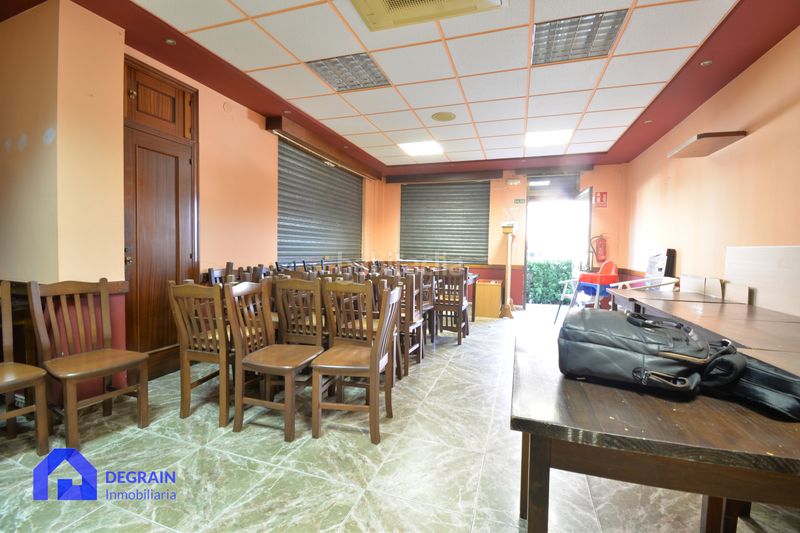 Foto 7c731659-3e30-413e-bb88-15b2c25564b3. Local comercial a Salas