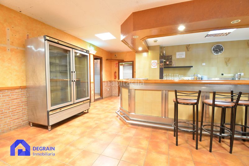 Foto e0a1f57a-d253-4eba-bf50-933ded4a9b01. Local comercial a Salas