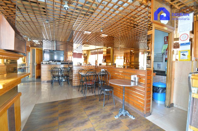 Foto 542afbb5-9b15-4c26-b658-2065f519fdde. Rent business premise in Teatinos - Los Prados Oviedo