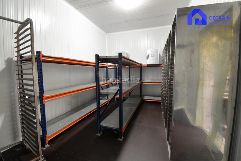 Foto 70c97ae9-9b3d-4615-a7c0-10417030f9cb. Rent business premise in Teatinos - Los Prados Oviedo