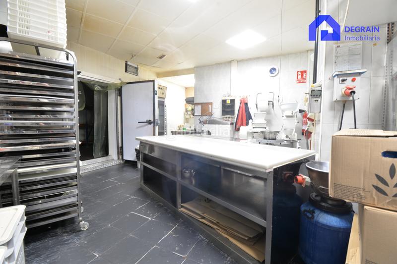 Foto 82228608-eb92-45d6-a20d-4489ec24b13e. Rent business premise in Teatinos - Los Prados Oviedo