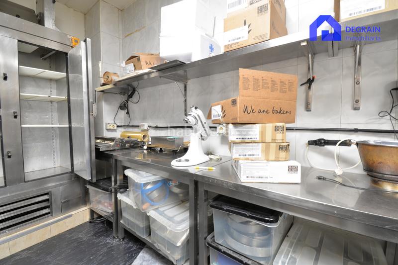 Foto 94e19a20-7b3d-47a8-9bdb-1e29764dbb90. Rent business premise in Teatinos - Los Prados Oviedo