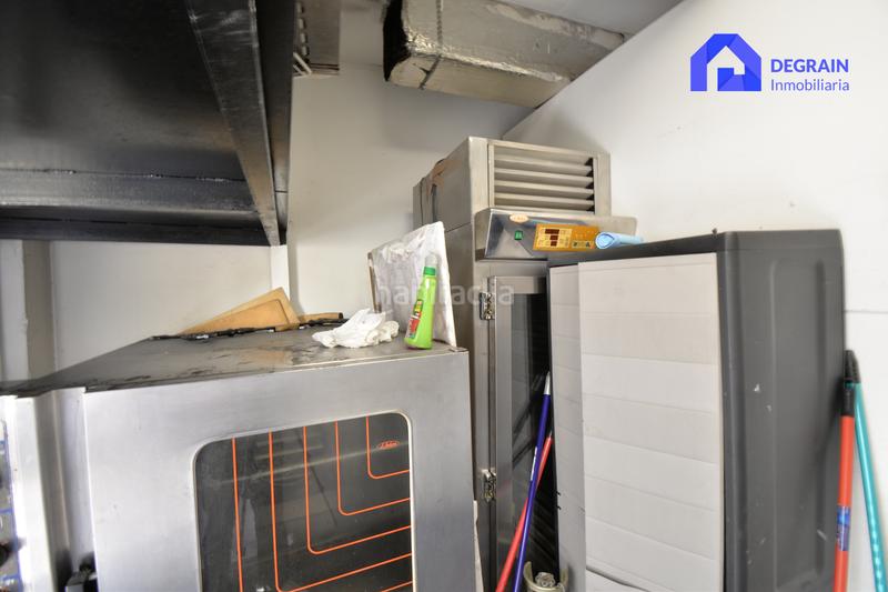 Foto fd3b25d2-447f-4b65-8152-b81fdd696022. Rent business premise in Teatinos - Los Prados Oviedo