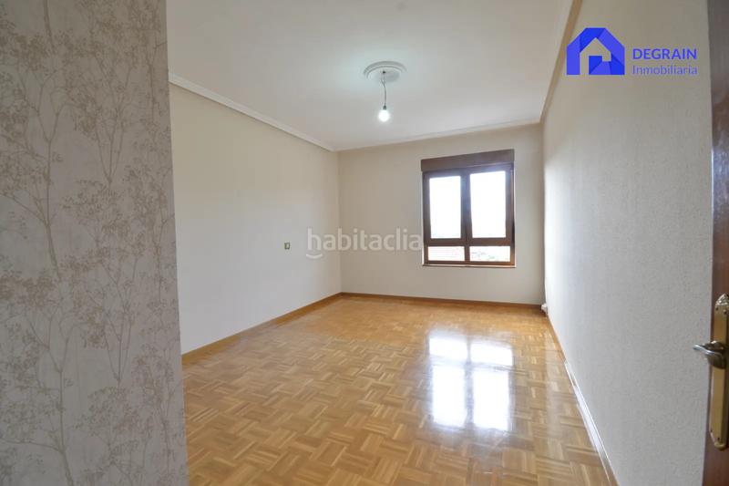 Foto f3aa2931-ed2a-4002-8a1f-05e6633d1a61. Piso  en venta en posada de llanera. en Lugones Siero