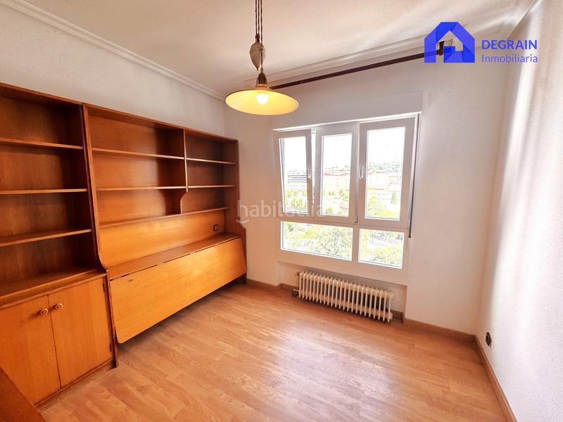 Foto 653f6459-459b-43f8-8e43-ddbf0b87cee4. Piso venta de piso en otero san lázaro en Fozaneldi - Tenderina Oviedo