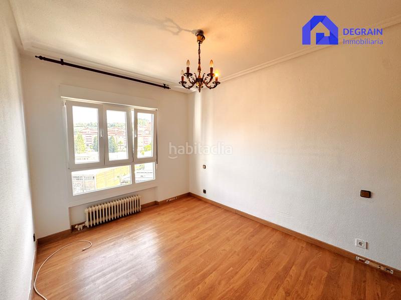 Foto 6b7aabd1-9370-4382-a623-b534131e5987. Piso venta de piso en otero san lázaro en Fozaneldi - Tenderina Oviedo