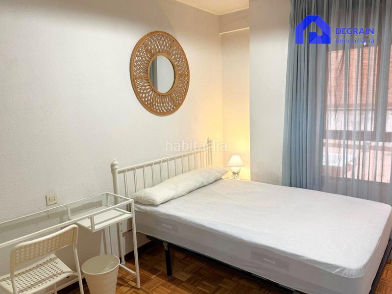 Foto 759aced2-22fb-4a69-aa41-ac258a168c43. Alquiler piso  en alquiler zona centro. . en Salesas - Foncalada - Campoamor Oviedo
