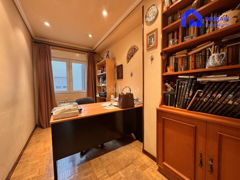 Foto 75c6f366-9c94-445c-ac28-38d7149a183b. Piso  en venta en escultor laviada en Vallobín Oviedo