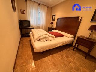 Pis  Oviedo - escultor laviada. Piso en venta en escultor laviada