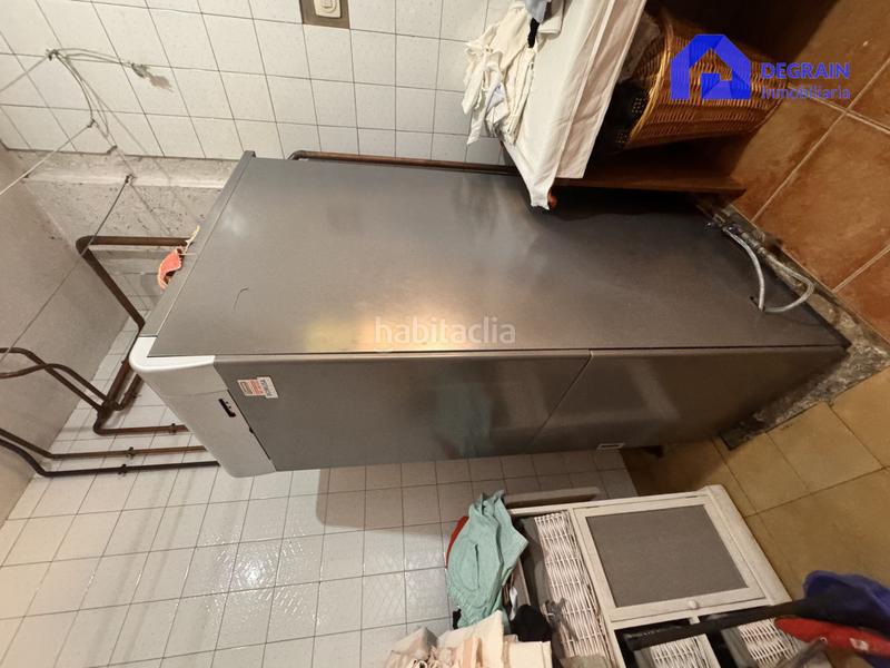 Foto 0a49f658-8714-4d1d-969f-88a1372ce653. Casa chalet independiente con pisicna en pola . en Siero
