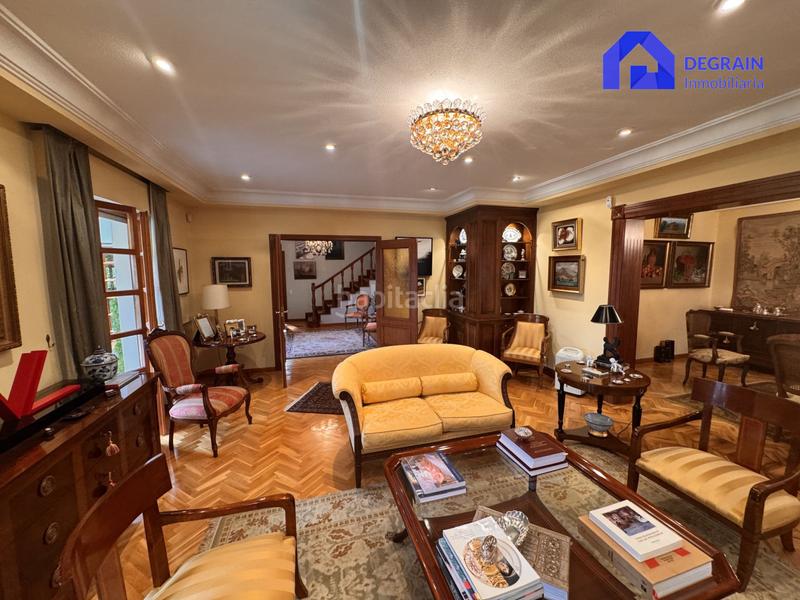 Foto 37f382f9-8055-47c5-9d6c-6a9042832053. Casa chalet independiente con pisicna en pola . en Siero