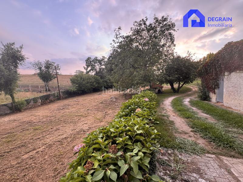 Foto 4f4af41c-4da8-4577-ba7c-b2ad43395d7b. Casa chalet independiente con pisicna en pola . en Siero