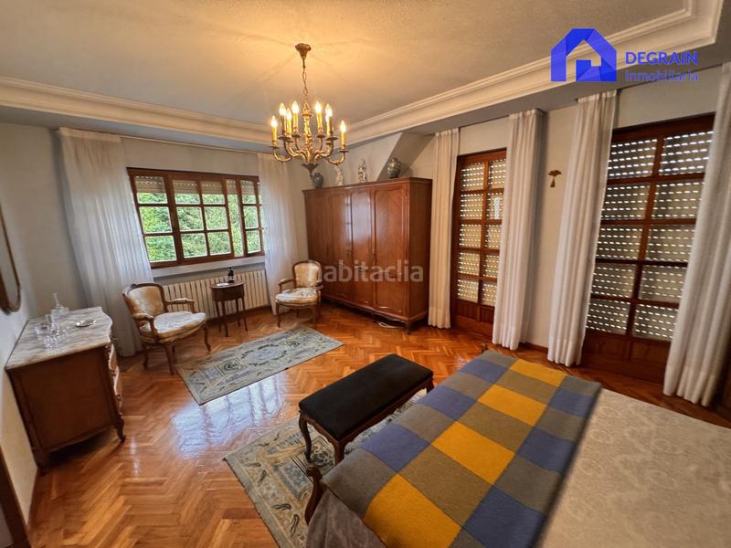 Foto 66d589c1-dcfb-423e-8d1a-64750d2eb261. Casa chalet independiente con pisicna en pola . en Siero