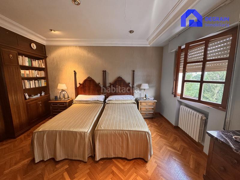 Foto 6c38ad96-6378-438a-a806-178343ed2bd9. Casa chalet independiente con pisicna en pola . en Siero