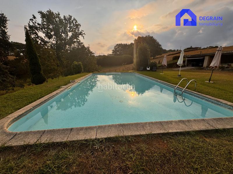 Foto f905d287-257c-43de-9dcd-e8fb78fcdebe. Casa chalet independiente con pisicna en pola . en Siero