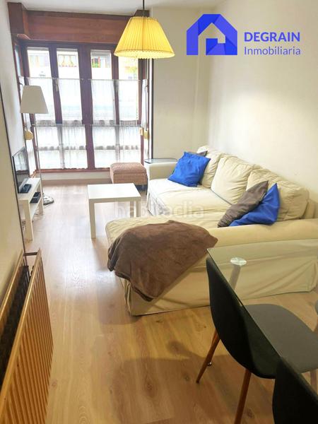 Foto 3796bf5f-05f6-45d4-b585-613ff2792aa9. Rent flat with heating in Argañosa Oviedo