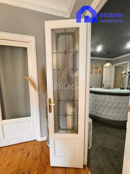 Foto f5cd1eaa-99de-4a31-a344-e2328ea99d04. Piso  en venta siete habitaciones en el centro en Oviedo