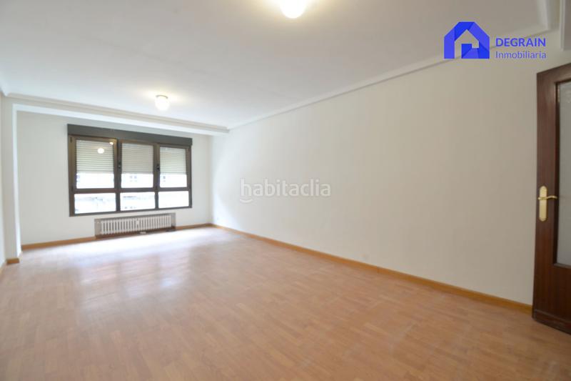 Foto 2f76dab2-767c-45c8-9a94-f13f81895c37. Rent flat with heating in Parque San Francisco - Uría Oviedo