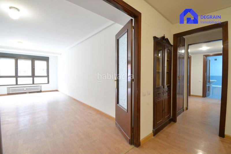 Foto 6426fe96-29a3-4da0-8ee7-cad2014b7f55. Rent flat with heating in Parque San Francisco - Uría Oviedo