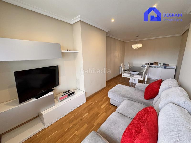 Foto 6055f06b-9d9b-4df3-8347-3e5510b41a84. Appartamento con riscaldamento in Salesas - Foncalada - Campoamor Oviedo