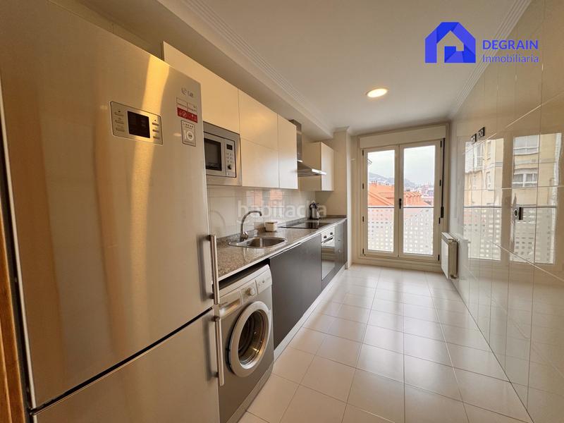 Foto b36cf97e-3c3e-4422-a08f-6217eda6308a. Appartamento con riscaldamento in Salesas - Foncalada - Campoamor Oviedo