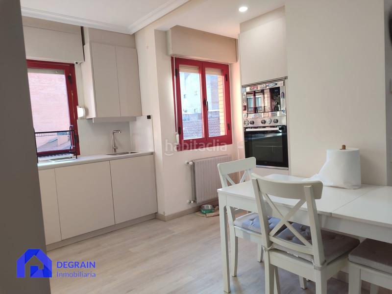 Foto 2df83f73-2d0b-411b-bcb4-763c7af6d7c7. Appartamento con riscaldamento parcheggio in Auditorio - Seminario - Parque de Invierno Oviedo