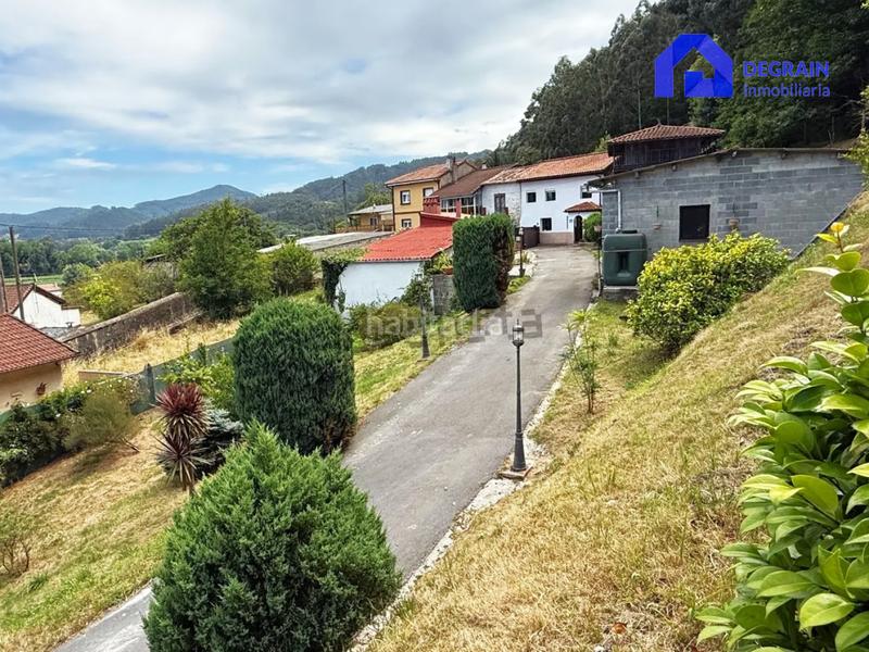 Foto 0753f88a-ddc7-4c79-8d2b-9d11d4d0bae2. Casa a schiera con parcheggio in Pravia