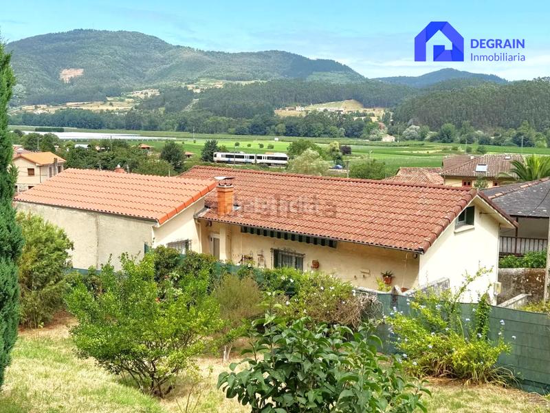 Foto 2019f00d-49d2-4187-a315-578076338bcd. Casa a schiera con parcheggio in Pravia