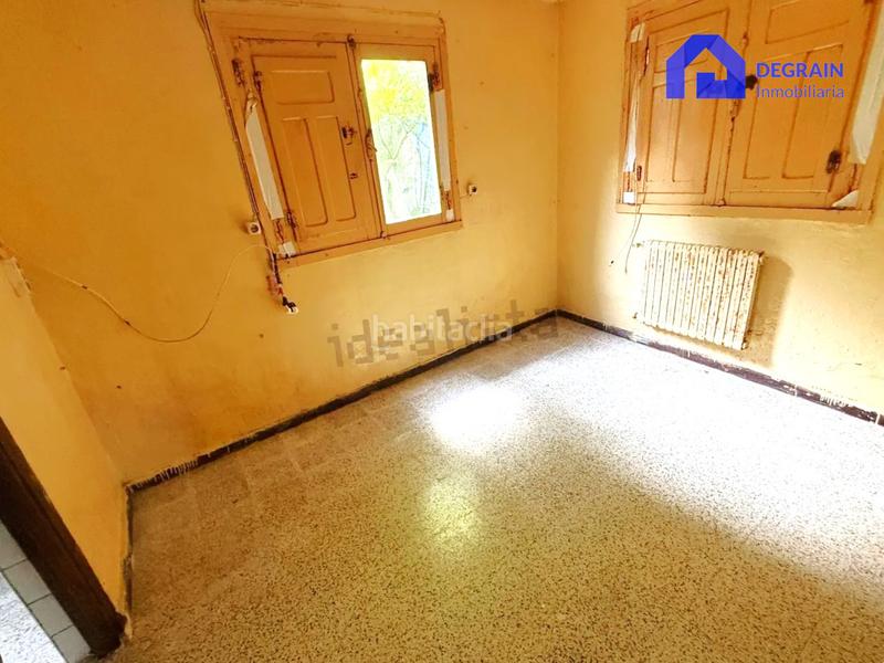 Foto 8f752d0b-6077-40f1-93ca-ff5fda038964. Casa a schiera con parcheggio in Pravia