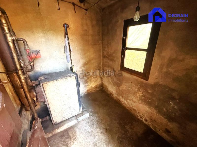 Foto 9eecca30-b697-433f-b575-2dc3992b8d92. Casa a schiera con parcheggio in Pravia