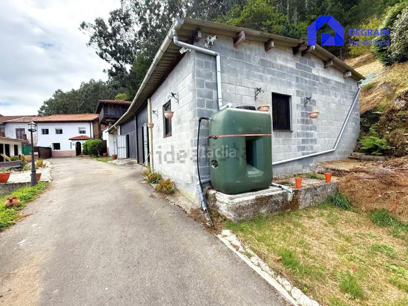 Foto e25b0283-c5d4-4516-8297-71a02dc522ca. Casa a schiera con parcheggio in Pravia