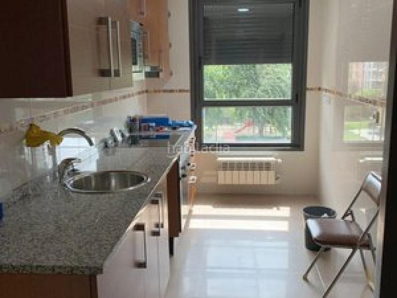 Foto 41b0edad-ab86-48d1-a15d-16ebf4efe0ca. Pis amb calefacció aparcament a Parroquias Sur - La Manjoya Oviedo