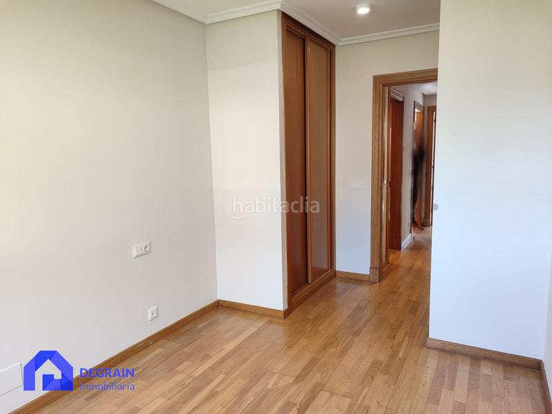 Foto 4567c092-e5a3-4c27-87c0-4c6ac16b079d. Alquiler piso apartamento en alquiler zona prados de la fuente. . en Oviedo