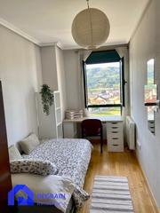 Rent Flat  Oviedo - calle catedratico adolfo alavarez buylla. Alquiler de habitacion en piso compartido para estudiantes dispo
