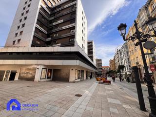 Appartamento  Oviedo - campoamor. Centro de oviedo cuatro dormitorios con balcon y plaza de garaje