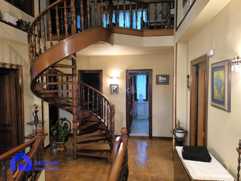 Foto acf7422f-0690-4926-a366-cbdda5d9acb3. Haus mit heizung parking in La Pedrera Gijón