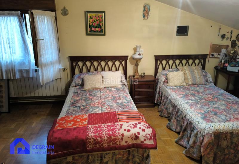 Foto b125fc79-9621-49de-8c69-2eef127f3c38. Haus mit heizung parking in La Pedrera Gijón