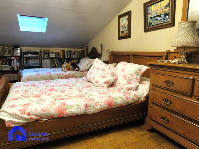 Foto e8d77061-2eee-4d0b-b958-8848b788de32. Haus mit heizung parking in La Pedrera Gijón