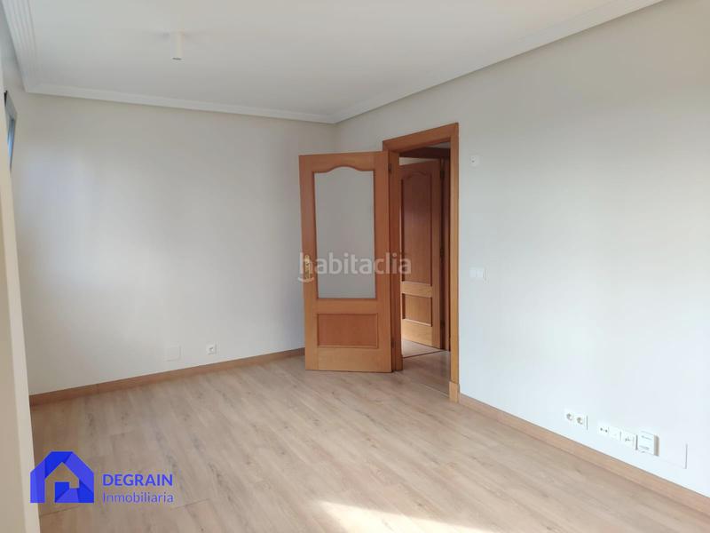 Foto b5f939e8-734c-4623-9343-337366be329b. Location appartement avec chauffage parking dans Ciudad Naranco - Prados de La Fuente Oviedo