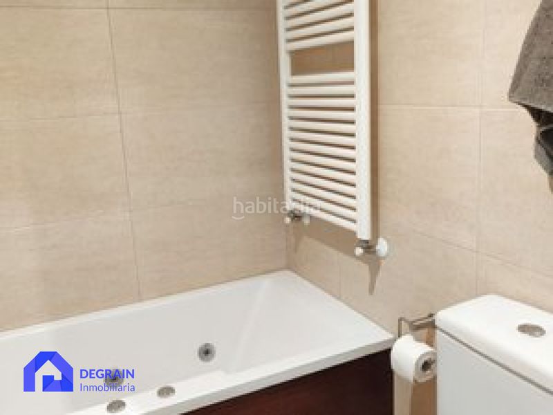 Foto 908b0aff-4f7c-4569-9ace-4e2505a6748e. Pis amb calefacció aparcament piscina a Ciudad Naranco - Prados de La Fuente Oviedo
