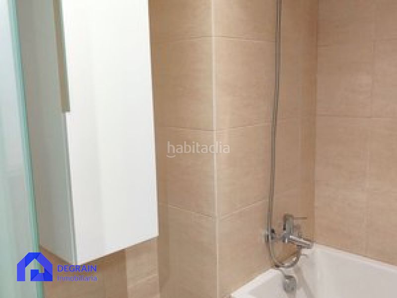 Foto 95be75d4-25fd-47ff-a144-8d0d797836c3. Pis amb calefacció aparcament piscina a Ciudad Naranco - Prados de La Fuente Oviedo